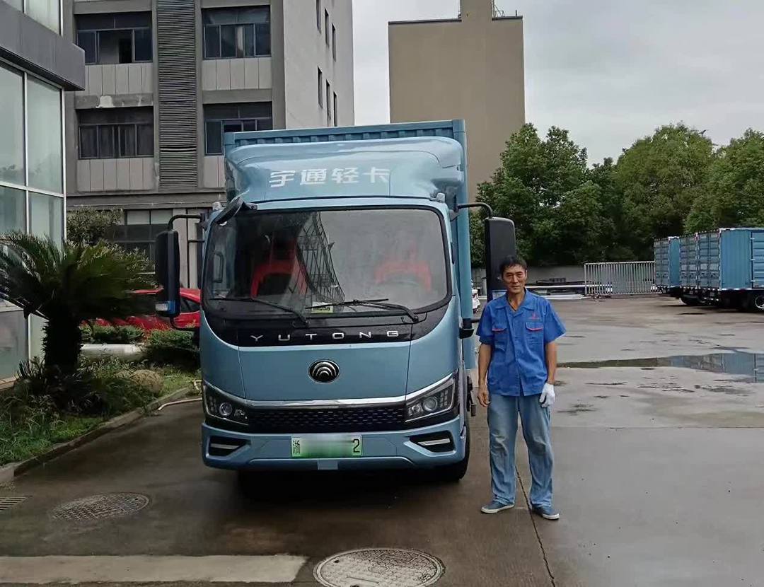 每公里省1元 宇通新能源轻卡还靠什么让杭州车队用户买了13辆？